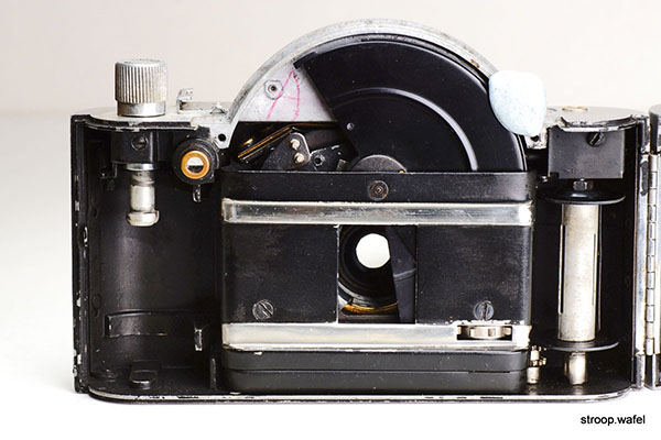 Universal Mercury II shutter photo