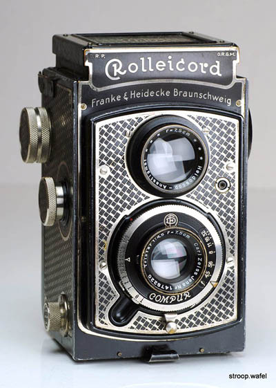 Rolleicord I Art Deco photo